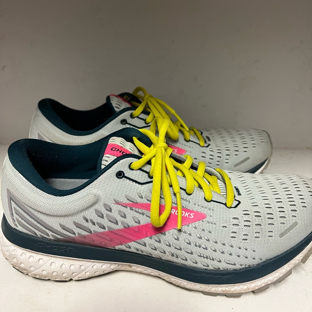 Brooks Ghost 13 running shoes